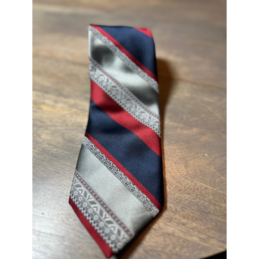 Damon Mens Necktie Diagonal Stripe Geometric Red Navy Blue Silver OS